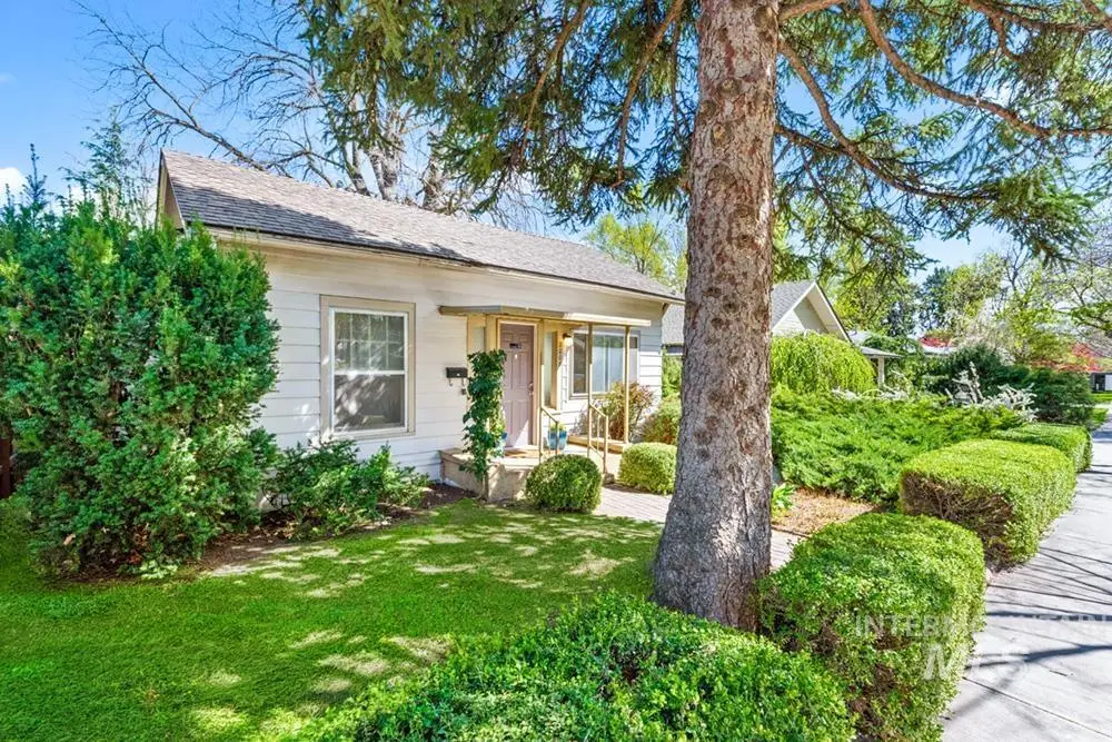 2008 N 19th St, Boise, ID 83702 - #1