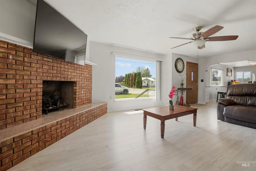 1520 R Street, Heyburn, ID 83336 - #2