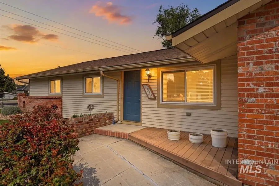 1532 W Chateau Ave, Meridian, ID 83646 - #3