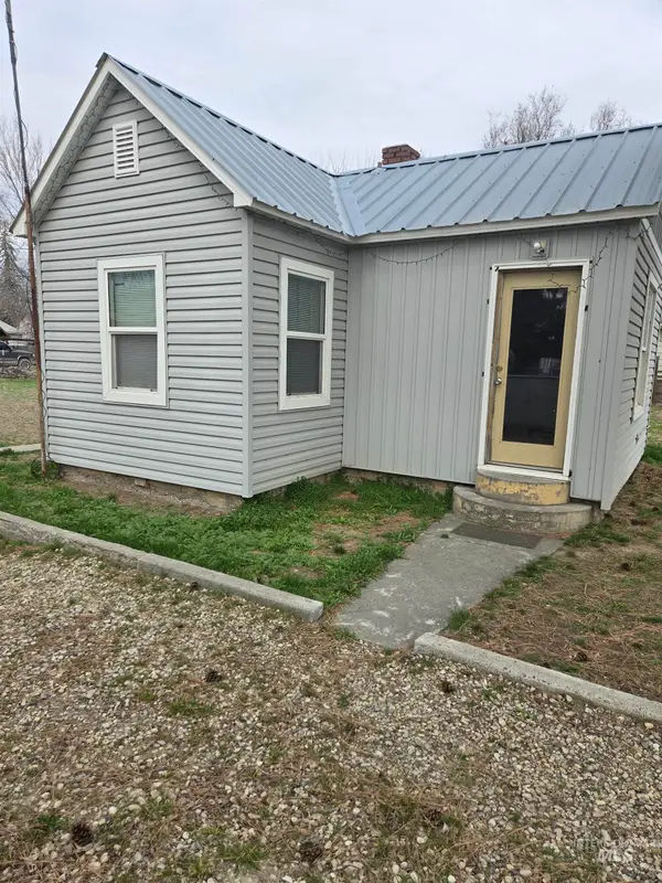 226 W Owyhee, Homedale, ID 83628