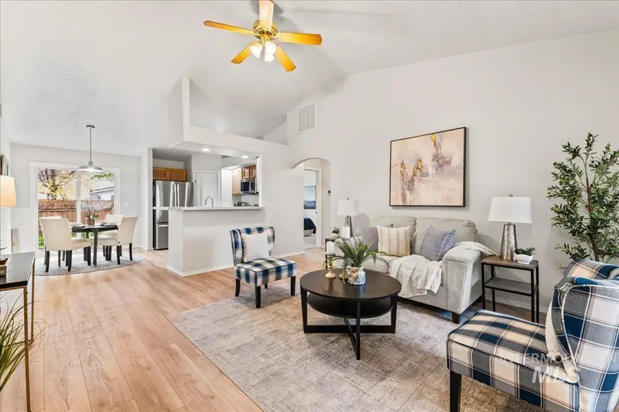 1808 Cambridge St, Caldwell, ID 83607 - #3