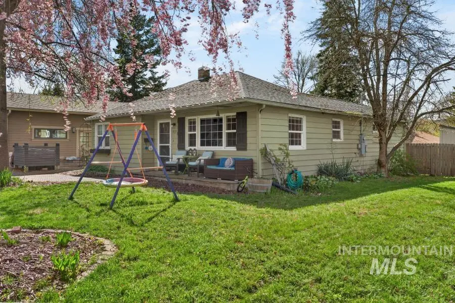 803 E 8th, Moscow, ID 83843 - #2