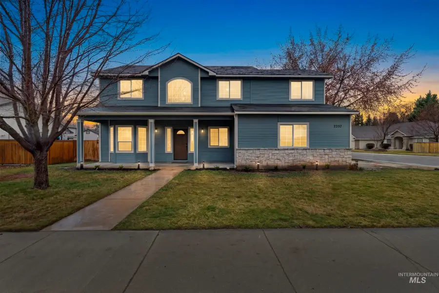 2257 W Pebblestone St, Meridian, ID 83646 - #3