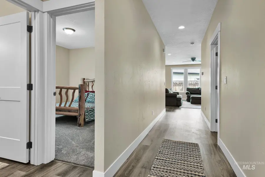 102 Thunder Mountain Ct, Homedale, ID 83628 - #3