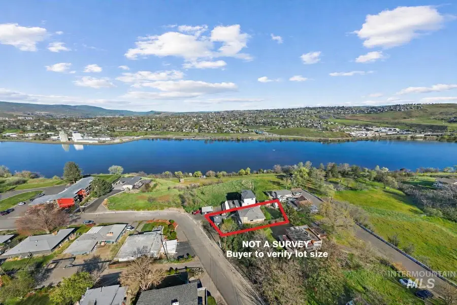 303 Highland Ave, Clarkston, WA 99403 - #2