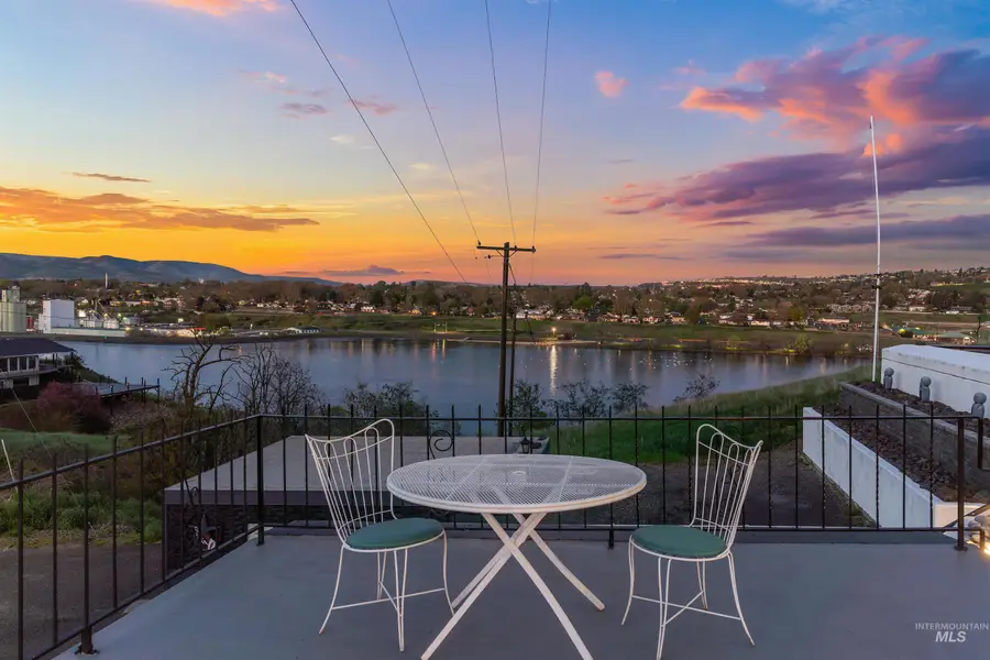 303 Highland Ave, Clarkston, WA 99403 - #3