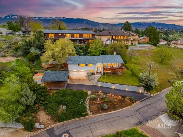 2624 N Hillway Dr, Boise, ID 83702