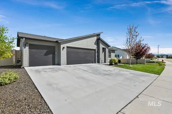 5056 W Sands Basin Dr., Meridian, ID 83646