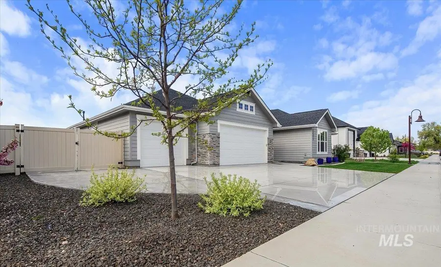 12277 W Cobalt Lake Dr, Star, ID 83669 - #3