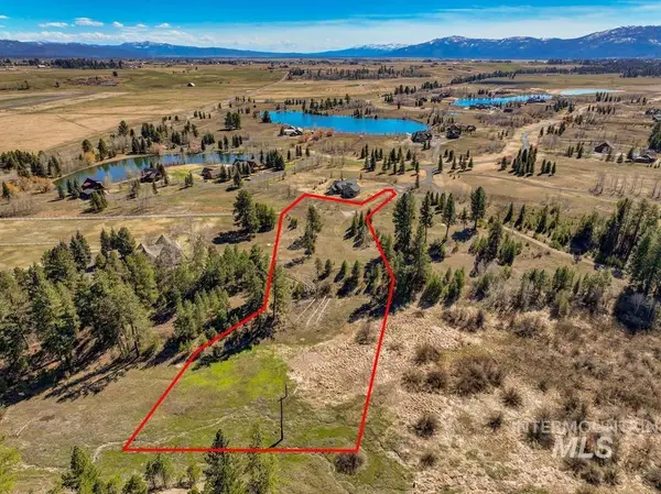 105 Saddle Court, McCall, ID 83638
