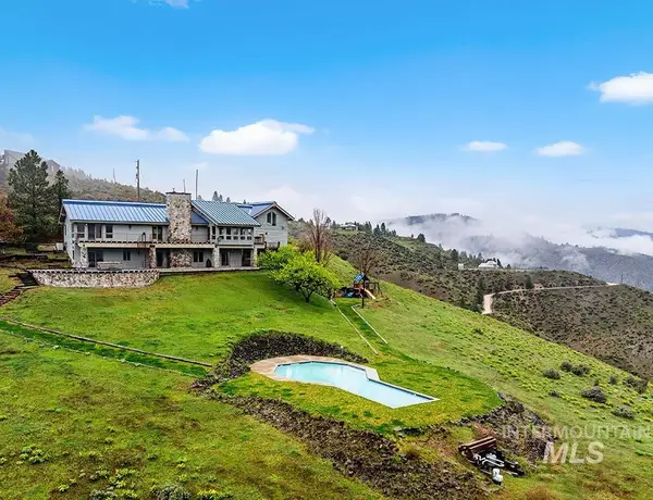 41 Whitehawk Way, Boise, ID 83716