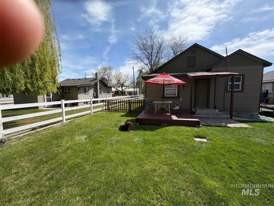 923 N 10th Ave, Nampa, ID 83651 - #3