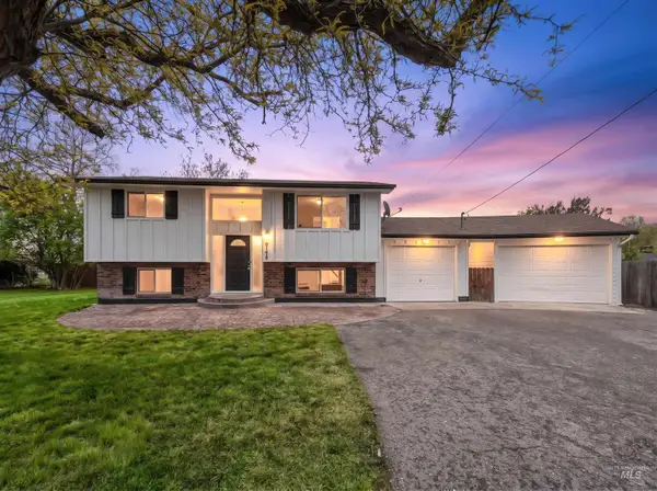 2176 N Allumbaugh St, Boise, ID 83704