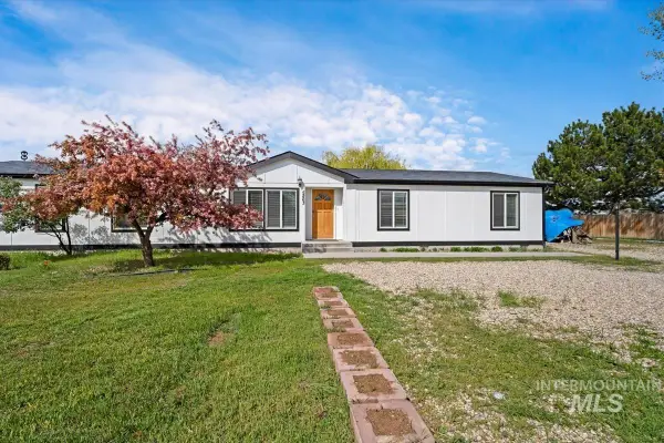 5863 3rd Ave, Nampa, ID 83686