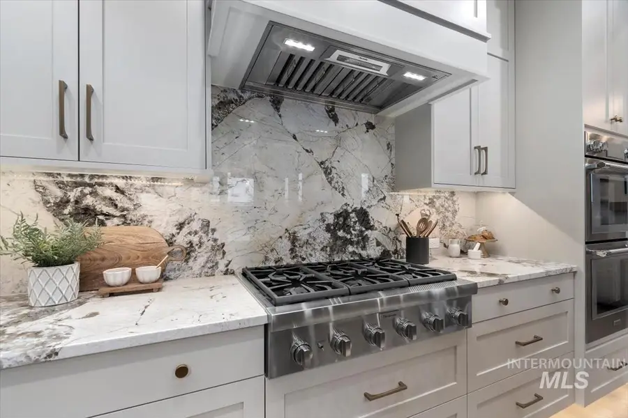 2642 N Palaestra Ave, Eagle, ID 83616 - #3