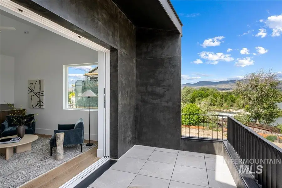 311 E Palapa Lane, Garden City, ID 83714 - #3