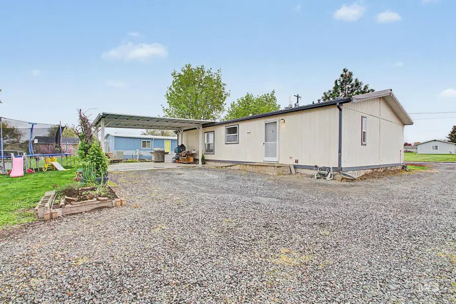 2221 Cedar Avenue, Lewiston, ID 83501 - #2