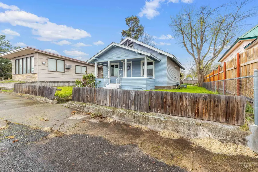 716 7th St, Clarkston, WA 99403 - #2