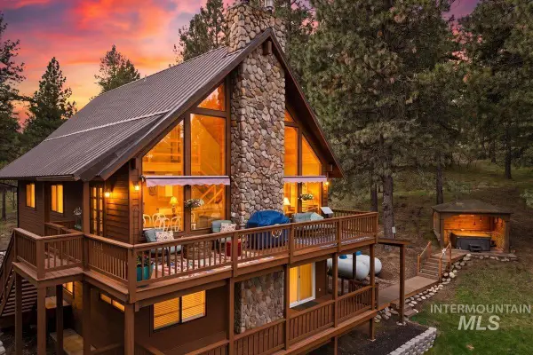 6 Mule Deer Pl, Boise, ID 83716