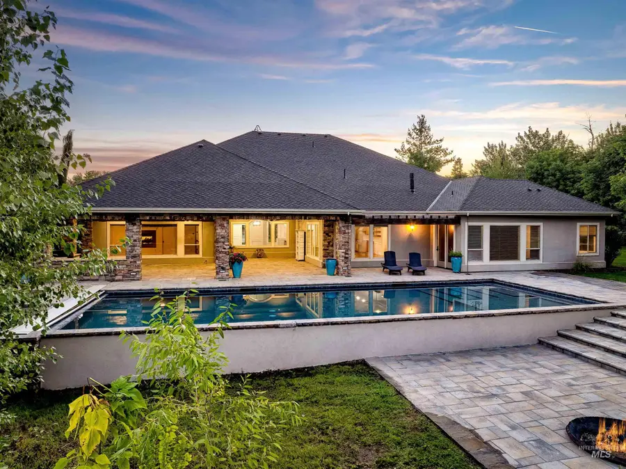 103 S. Alder Ln, Eagle, ID 83616 - #2