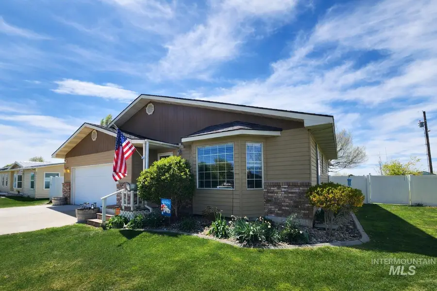 350 N Burton, Burley, ID 83318 - #2
