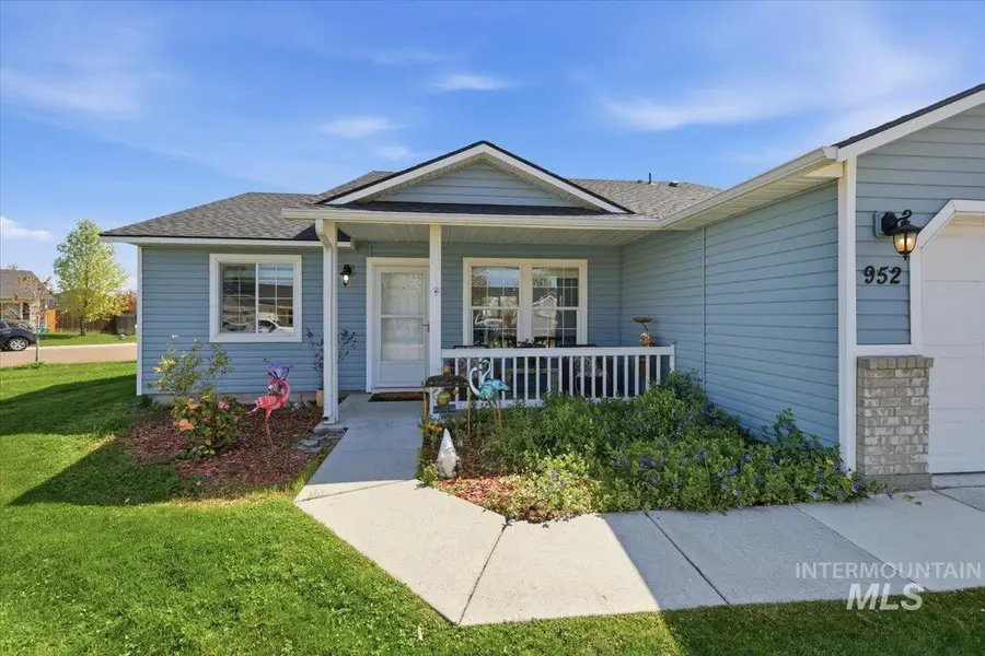 952 S Benewah Lake Ave, Middleton, ID 83644 - #2