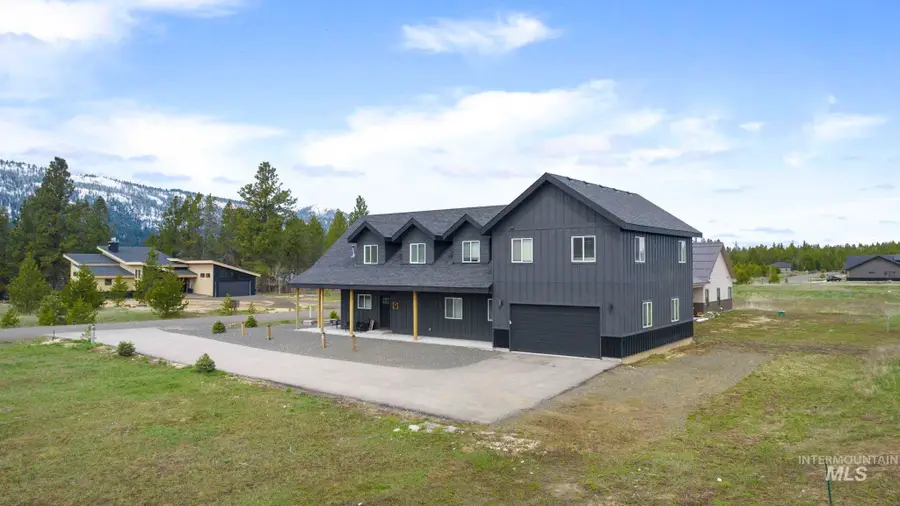 13142 Hawks Bay Rd, Donnelly, ID 83615 - #2