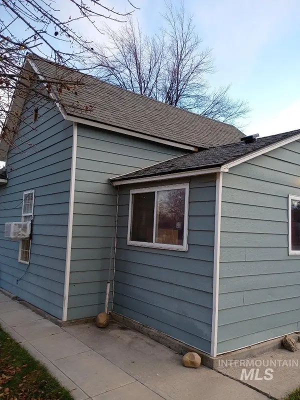 128 9th Ave N, Nampa, ID 83687