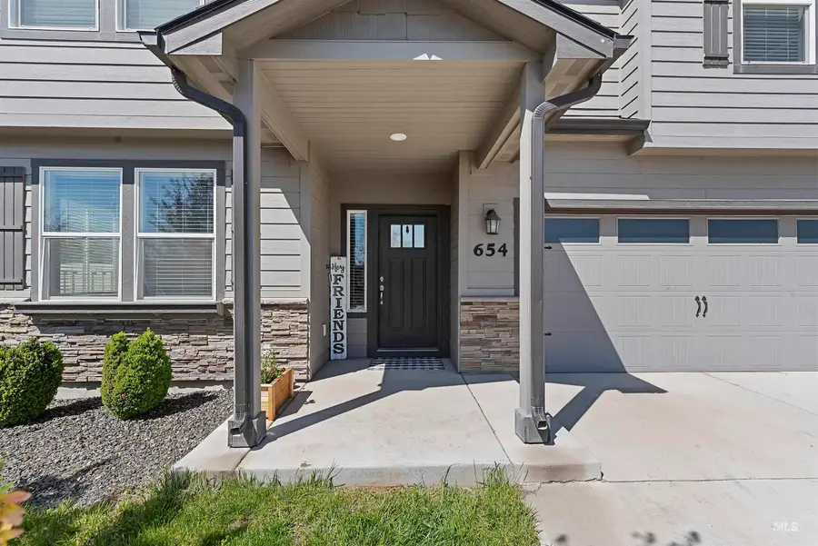 654 Diamond Lake St., Middleton, ID 83644 - #2