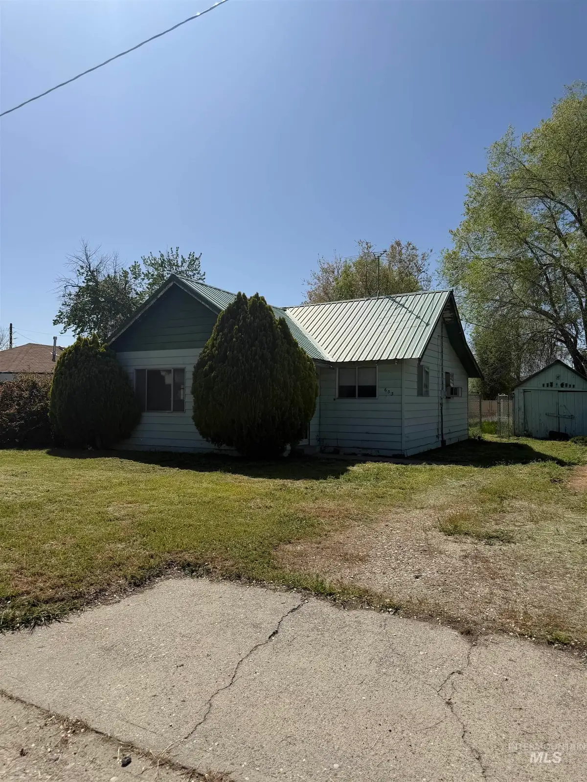 633 E 2nd St, Emmett, ID 83617 - #1