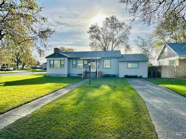 912 SW 5th St, Ontario, OR 97914