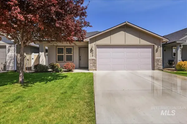 307 Crimson Circle South, Fruitland, ID 83619