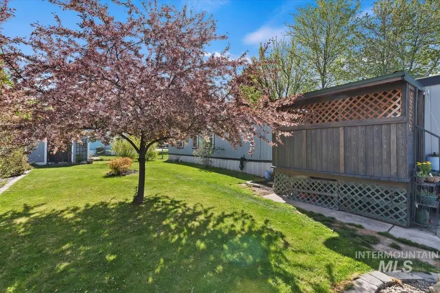 714 Round Valley St, Nampa, ID 83687 - #2