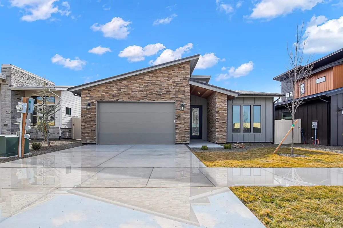 737 W Wrangler, Meridian, ID 83646 - #1