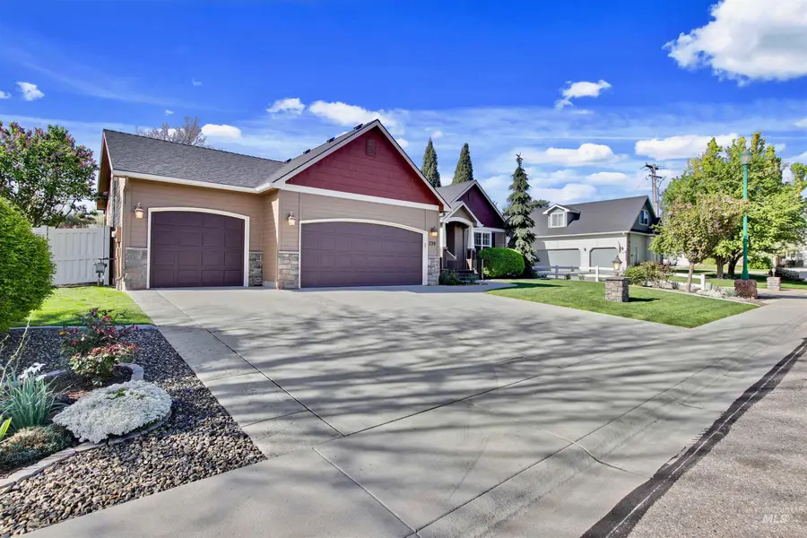739 W Highland Ave, Nampa, ID 83686 - #2