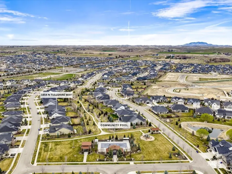 1854 N Tullshire Way, Eagle, ID 83616 - #3