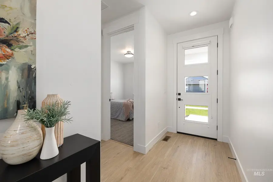 493 N Plainfield Ave, Eagle, ID 83616 - #3