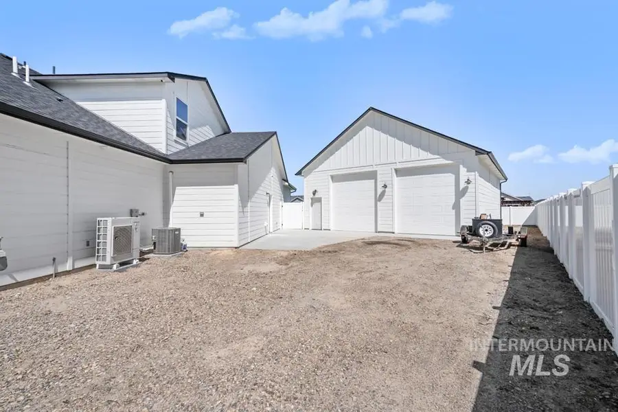 342 Spur Ave, Fruitland, ID 83619 - #2