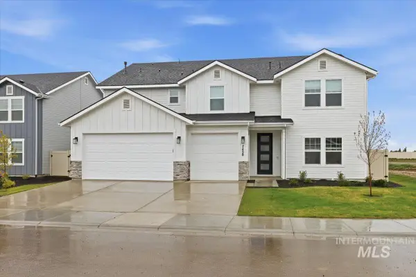 7458 E Edison St, Nampa, ID 83687