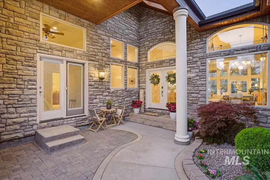 326 W River Trail Dr, Eagle, ID 83616 - #3