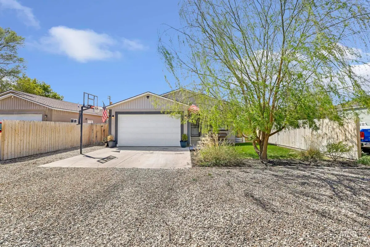 826 Normal, Burley, ID 83318 - #1