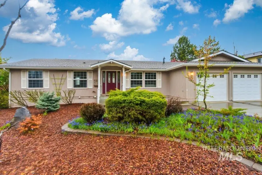 707 Hathaway St, Moscow, ID 83843 - #3