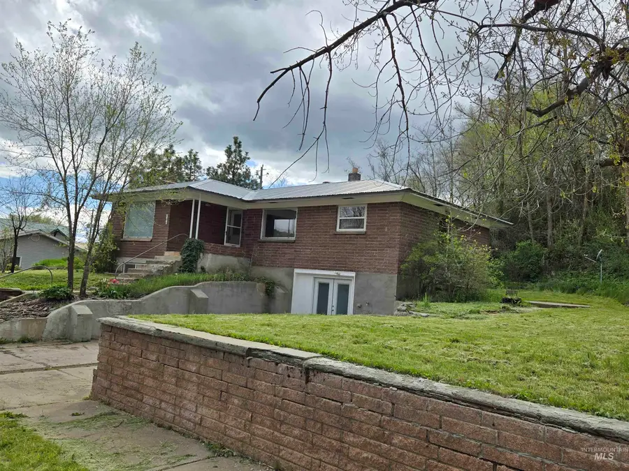 106 N Galena St, Council, ID 83612 - #2