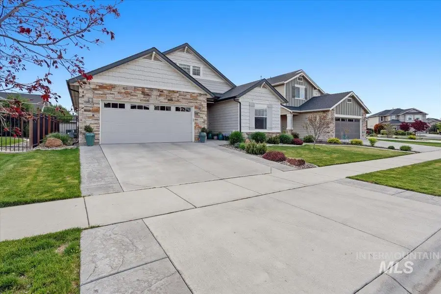 1044 N Synergy Ln, Eagle, ID 83616 - #3