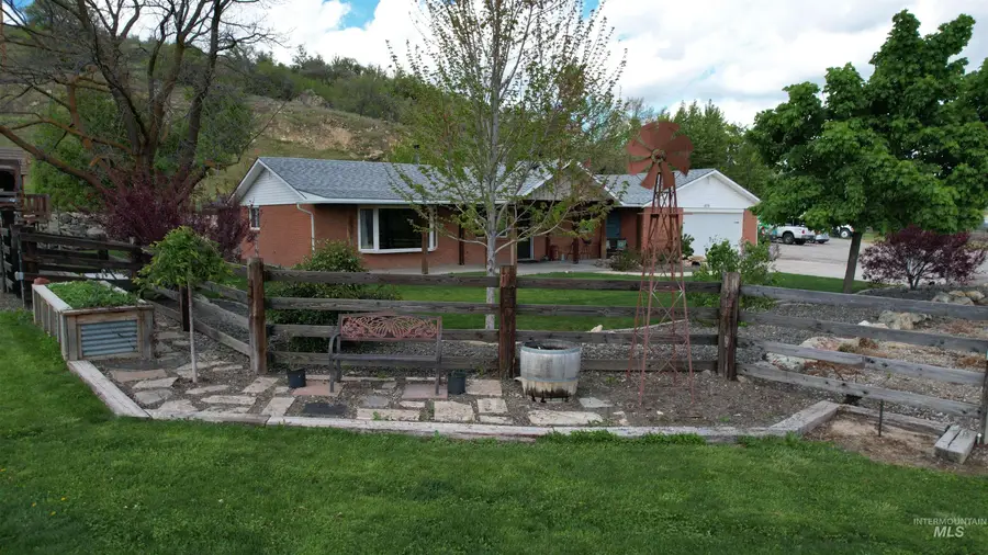 2772 E Black Canyon (hwy 52,n), Emmett, ID 83617 - #2