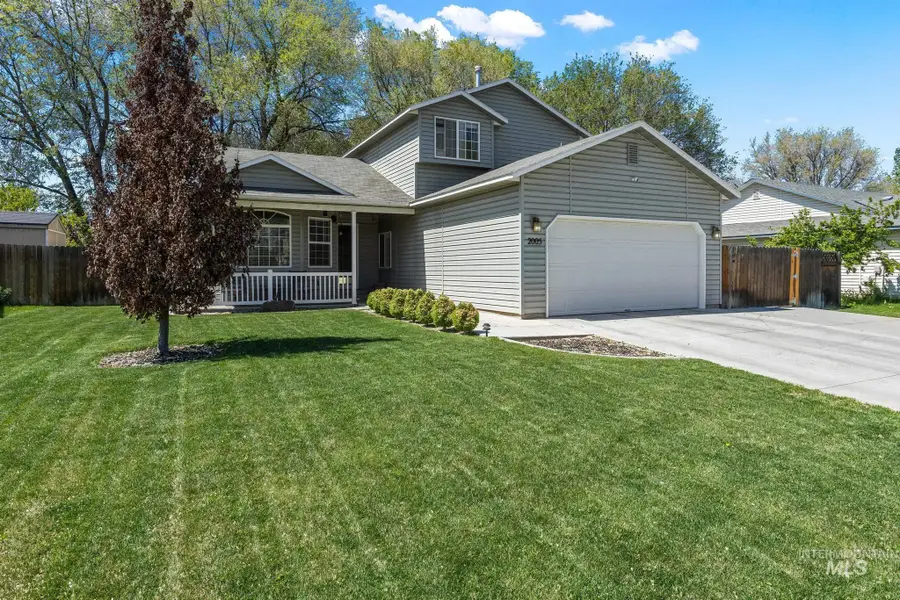 2005 S Plateau Dr, Nampa, ID 83686 - #3