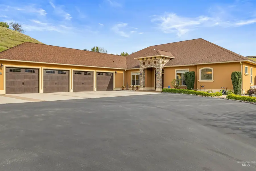 3703 Rio Vista Dr., Lewiston, ID 83501 - #3