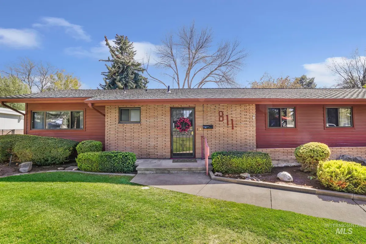 811 E Ave B, Jerome, ID 83338 - #1