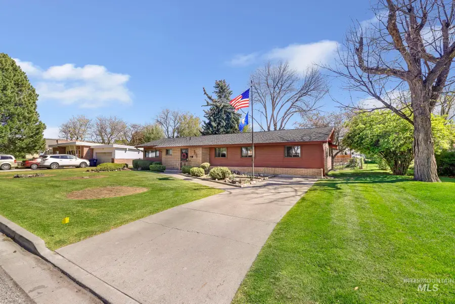 811 E Ave B, Jerome, ID 83338 - #2