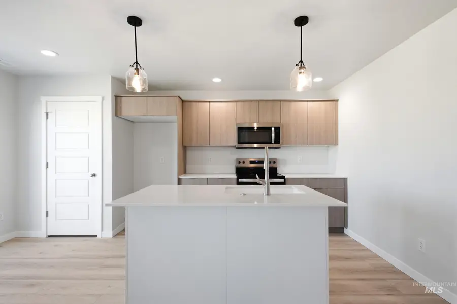 10812 Rutland St, Caldwell, ID 83605 - #3